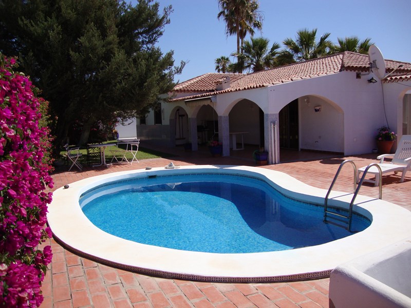VILLA AMARILLA MENORCA villa amarilla menorca:
