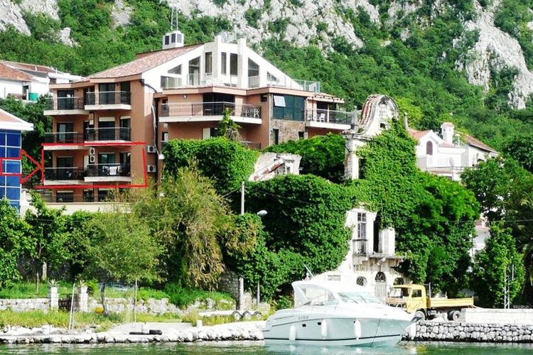 Apartment to rent in Kotor, Montenegro with private pool 85011