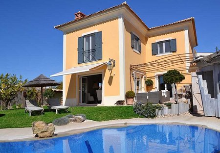 Villa in Quinta da Marinha, Lisbon Metropolitan Area: Swimming pool & terrace with villa in backgr..