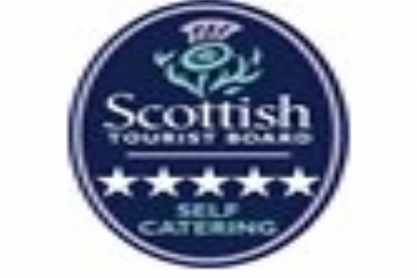 Beach country house in The Highlands, United Kingdom with golf nearby